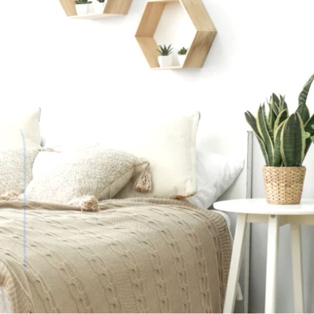 Meet your Posher, Sage Willow